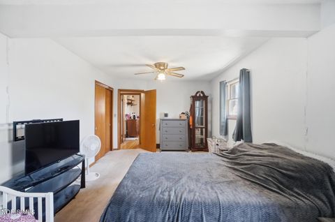 Tiny photo for 5874 Taylor Avenue, Walbridge, OH 43465 (MLS # 10005608)