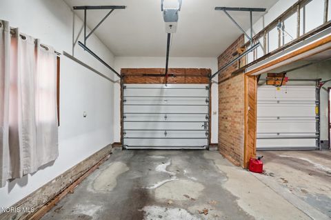 Tiny photo for 5874 Taylor Avenue, Walbridge, OH 43465 (MLS # 10005608)