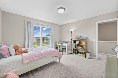 Tiny photo for 199 Valley Hall Drive, Perrysburg, OH 43551 (MLS # 10008926)