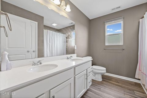 Tiny photo for 199 Valley Hall Drive, Perrysburg, OH 43551 (MLS # 10008926)