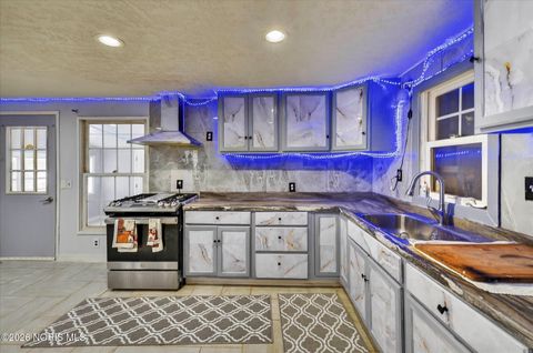 Tiny photo for 520 W North Street, McClure, OH 43534 (MLS # 10003321)