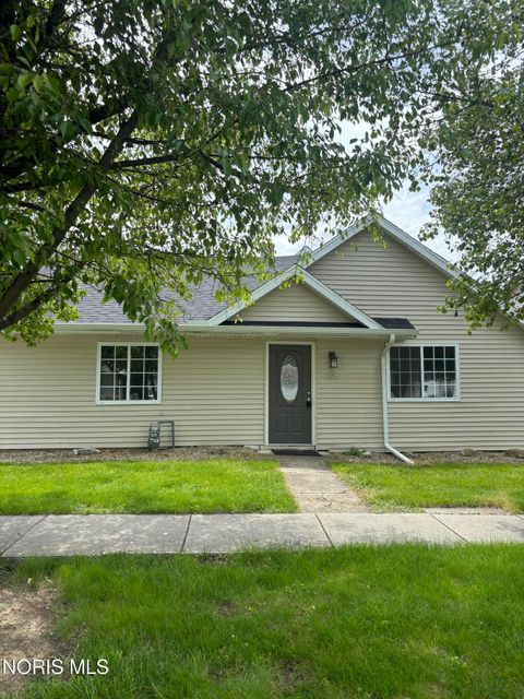 Homes For Sale - 1105 1st Street<br/> Findlay, OH 45840