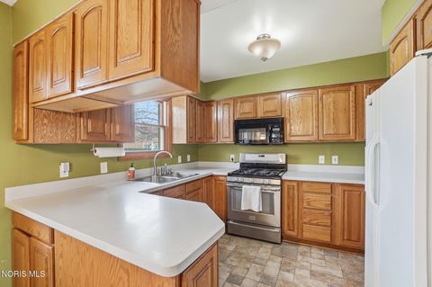 Tiny photo for 3906 Sylvanwood Drive, Sylvania, OH 43560 (MLS # 10005997)