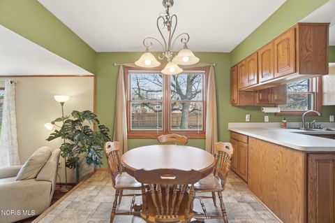 Tiny photo for 3906 Sylvanwood Drive, Sylvania, OH 43560 (MLS # 10005997)