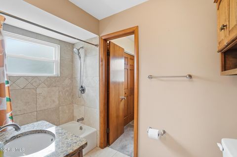 Tiny photo for 3906 Sylvanwood Drive, Sylvania, OH 43560 (MLS # 10005997)