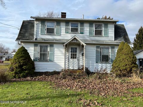 Photo of 716 Marseilles Avenue, Upper Sandusky, OH 43351 (MLS # 10002931)