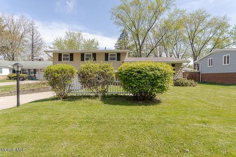 Tiny photo for 1961 Colony Drive, Toledo, OH 43614 (MLS # 10007125)