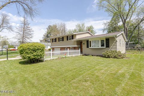 Tiny photo for 1961 Colony Drive, Toledo, OH 43614 (MLS # 10007125)