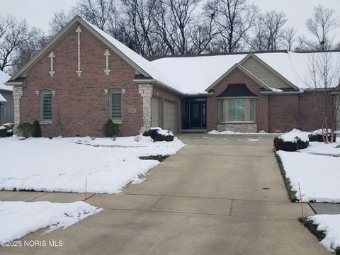 Tiny photo for 3848 Ravine Hollow Court, Maumee, OH 43537 (MLS # 10002161)