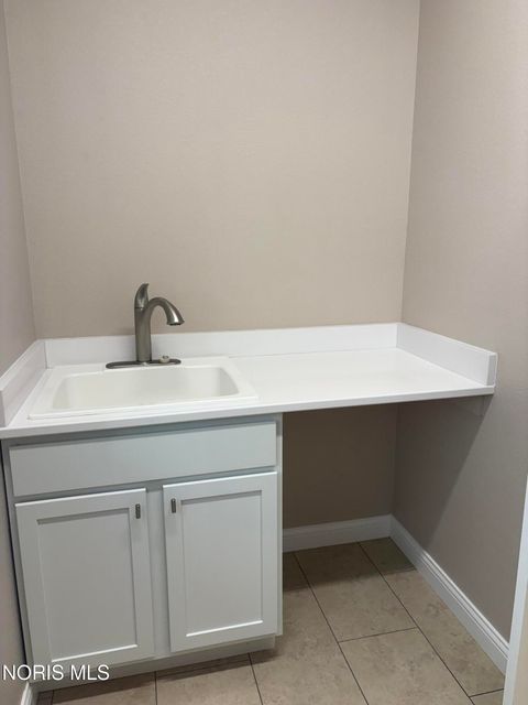 Tiny photo for 1812 Hidden Ridge Drive, Perrysburg, OH 43551 (MLS # 10009943)
