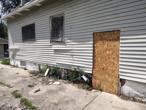 Tiny photo for 1401 Foster Avenue, Toledo, OH 43606 (MLS # 10012775)