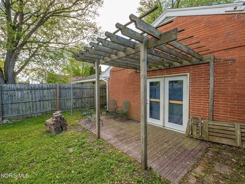 Tiny photo for 3701 146th Street, Toledo, OH 43611 (MLS # 10007623)