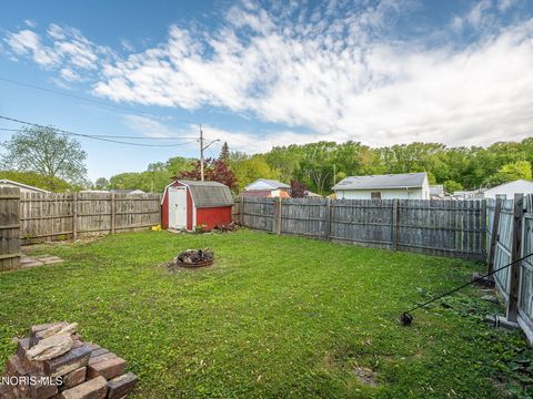 Tiny photo for 3701 146th Street, Toledo, OH 43611 (MLS # 10007623)