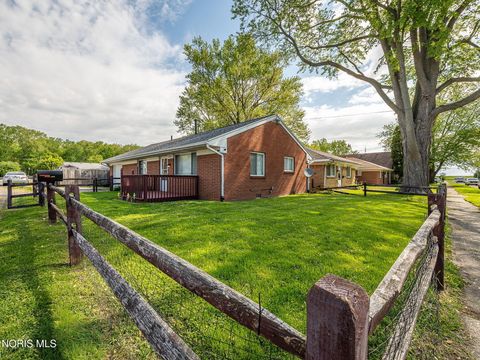 Tiny photo for 3701 146th Street, Toledo, OH 43611 (MLS # 10007623)