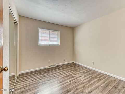 Tiny photo for 3701 146th Street, Toledo, OH 43611 (MLS # 10007623)