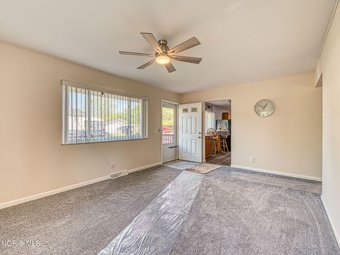 Tiny photo for 3701 146th Street, Toledo, OH 43611 (MLS # 10007623)