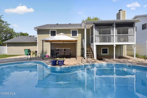 Tiny photo for 1041 E Elm Tree Road, Rossford, OH 43460 (MLS # 10013670)