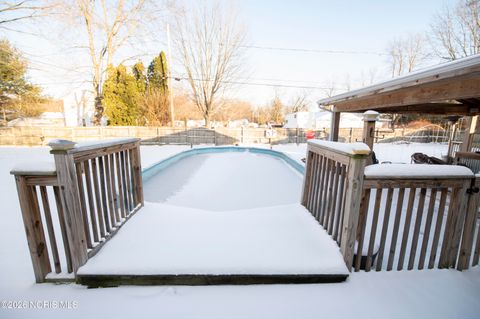 Tiny photo for 30 N Favony Avenue, Toledo, OH 43615 (MLS # 10002886)