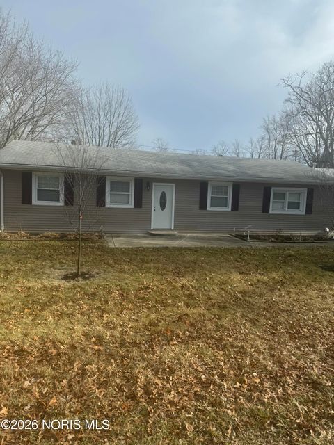 Photo of 30 N Favony Avenue, Toledo, OH 43615 (MLS # 10002886)