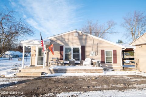 Tiny photo for 30 N Favony Avenue, Toledo, OH 43615 (MLS # 10002886)