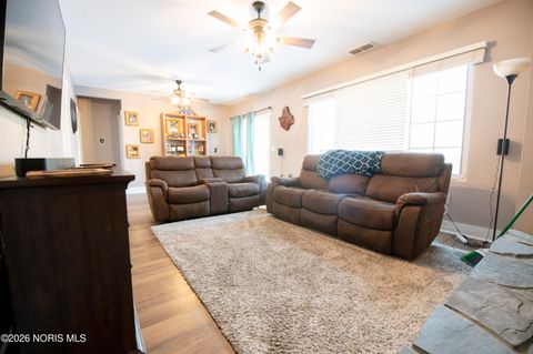 Tiny photo for 30 N Favony Avenue, Toledo, OH 43615 (MLS # 10002886)