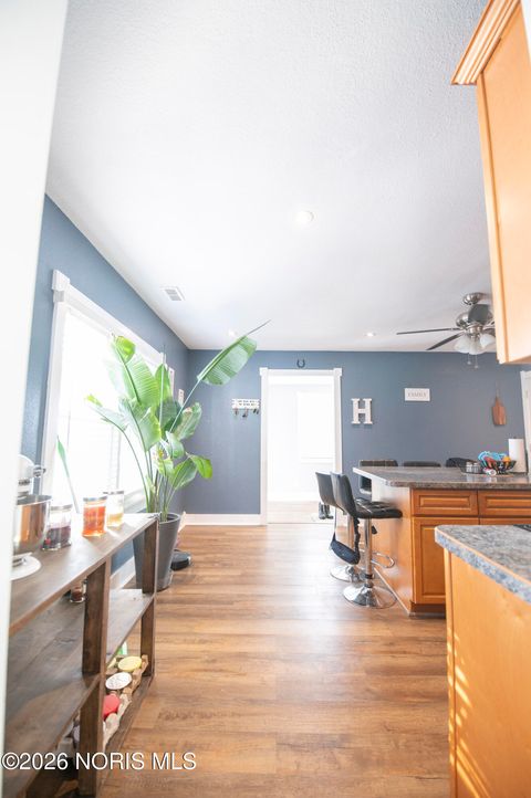 Tiny photo for 30 N Favony Avenue, Toledo, OH 43615 (MLS # 10002886)