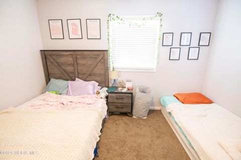 Tiny photo for 30 N Favony Avenue, Toledo, OH 43615 (MLS # 10002886)