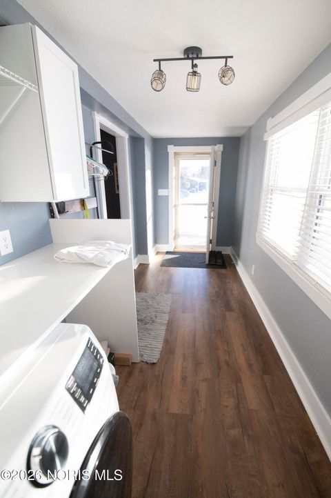 Tiny photo for 30 N Favony Avenue, Toledo, OH 43615 (MLS # 10002886)