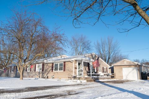Tiny photo for 30 N Favony Avenue, Toledo, OH 43615 (MLS # 10002886)