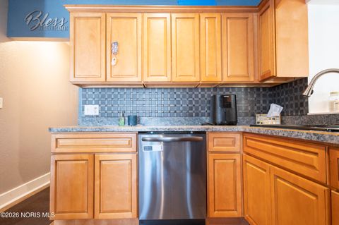 Tiny photo for 30 N Favony Avenue, Toledo, OH 43615 (MLS # 10002886)