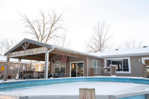 Tiny photo for 30 N Favony Avenue, Toledo, OH 43615 (MLS # 10002886)