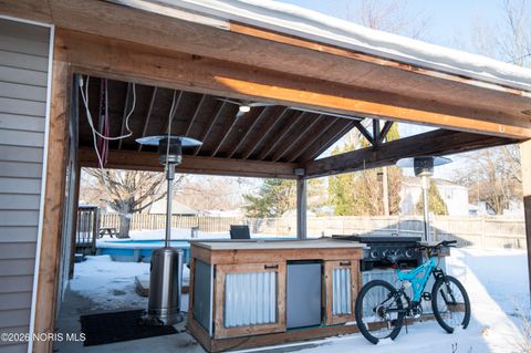 Tiny photo for 30 N Favony Avenue, Toledo, OH 43615 (MLS # 10002886)