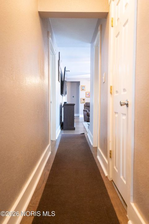 Tiny photo for 30 N Favony Avenue, Toledo, OH 43615 (MLS # 10002886)