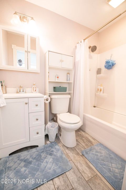 Tiny photo for 30 N Favony Avenue, Toledo, OH 43615 (MLS # 10002886)