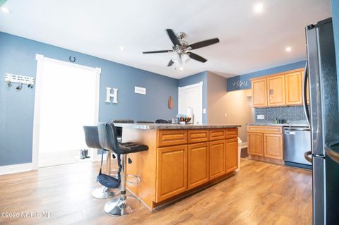 Tiny photo for 30 N Favony Avenue, Toledo, OH 43615 (MLS # 10002886)