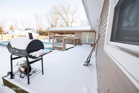 Tiny photo for 30 N Favony Avenue, Toledo, OH 43615 (MLS # 10002886)