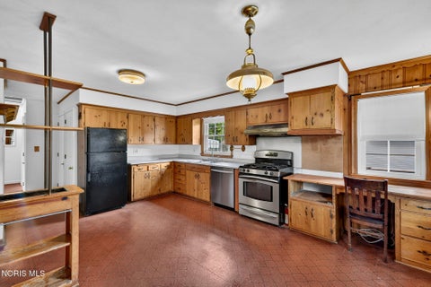 Tiny photo for 1655 Eastgate Road, Toledo, OH 43614 (MLS # 10009511)