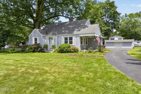 Tiny photo for 1655 Eastgate Road, Toledo, OH 43614 (MLS # 10009511)