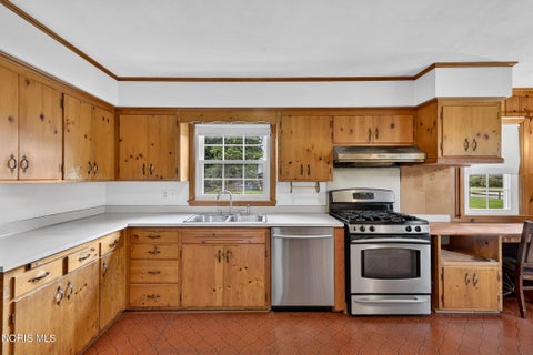 Tiny photo for 1655 Eastgate Road, Toledo, OH 43614 (MLS # 10009511)