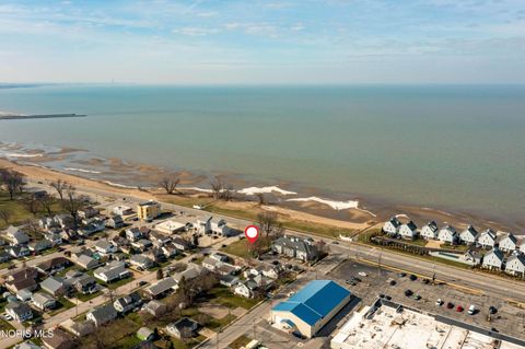 Tiny photo for 1506 E Perry Street, Port Clinton, OH 43452 (MLS # 10005631)