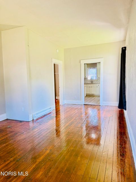 Tiny photo for 736 Thayer Street, Toledo, OH 43609 (MLS # 10008589)