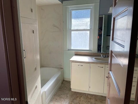 Tiny photo for 412 E Butler Street, Bryan, OH 43506 (MLS # 10008773)