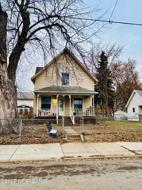 Photo of 1705 Idaho Street, Toledo, OH 43605 (MLS # 10001867)