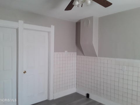 Tiny photo for 228 S Fearing Boulevard, Toledo, OH 43609 (MLS # 10014237)