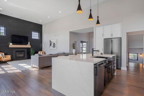 Tiny photo for 100 Howald Farm Court, Perrysburg, OH 43551 (MLS # 10006160)