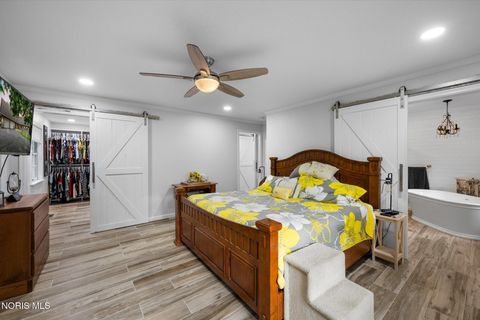 Tiny photo for 5002 Black Road, Monclova, OH 43542 (MLS # 10004990)