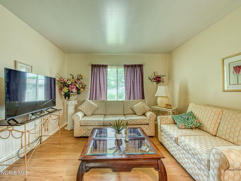 Tiny photo for 3412 Birchdale Drive, Toledo, OH 43623 (MLS # 10008037)