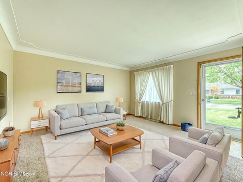 Tiny photo for 3412 Birchdale Drive, Toledo, OH 43623 (MLS # 10008037)