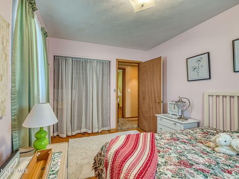 Tiny photo for 3412 Birchdale Drive, Toledo, OH 43623 (MLS # 10008037)