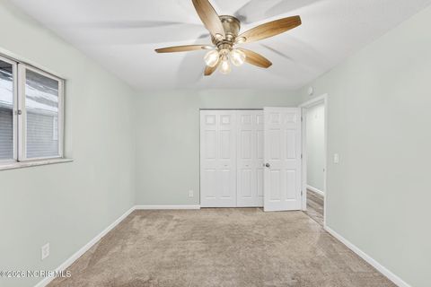 Tiny photo for 429 S Maple Street, Bowling Green, OH 43402 (MLS # 10003527)